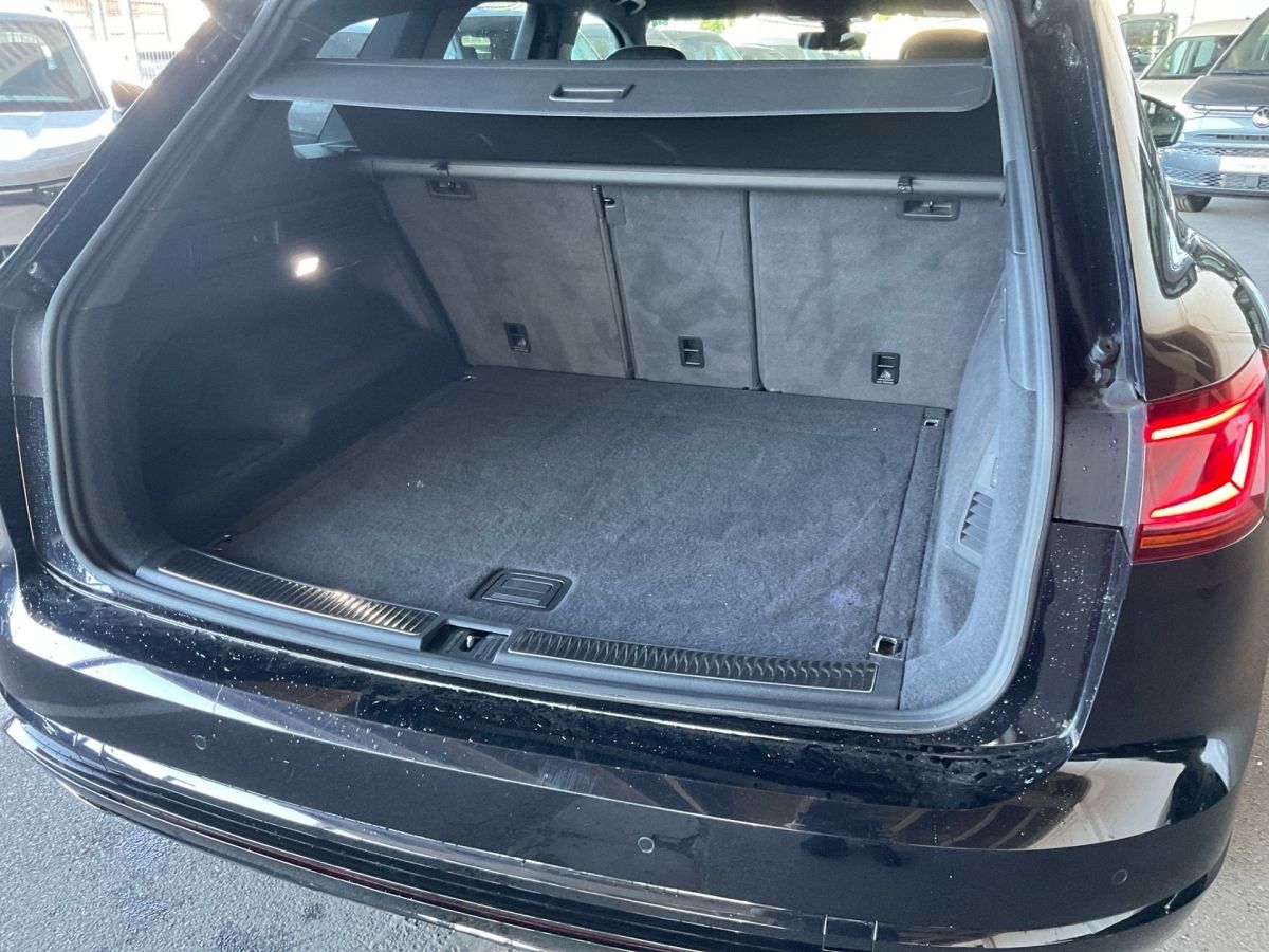 Volkswagen Touareg R-LINE 4M 3.0TDI - Samsaru's Car Outlet