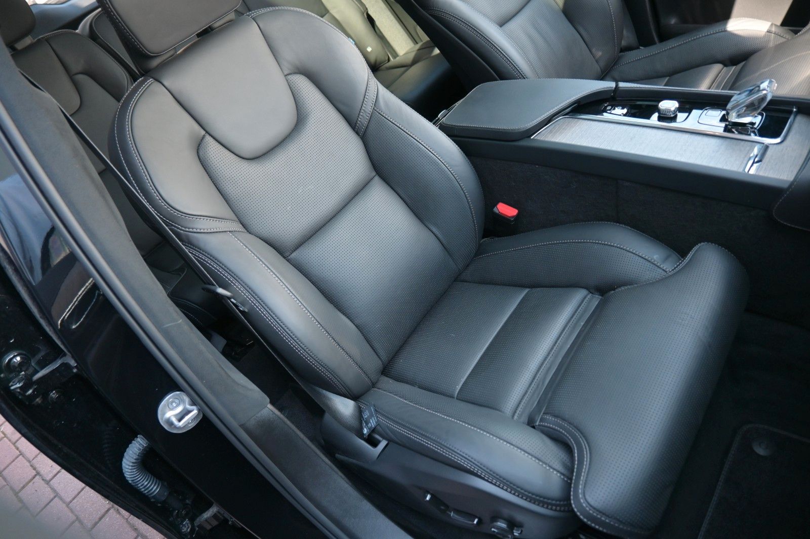 Volvo XC90 B5 D AWD Ultimate Dark*STDHZG*LUFT*360°*AHK