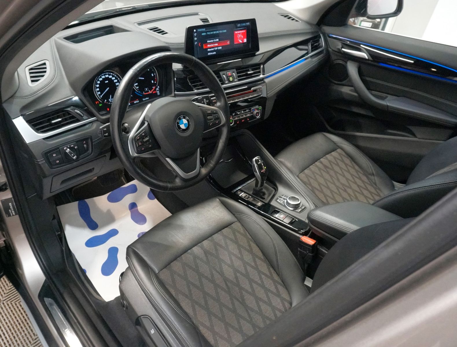 BMW X1 xDrive 20 d xLine - Samsaru's Car Outlet