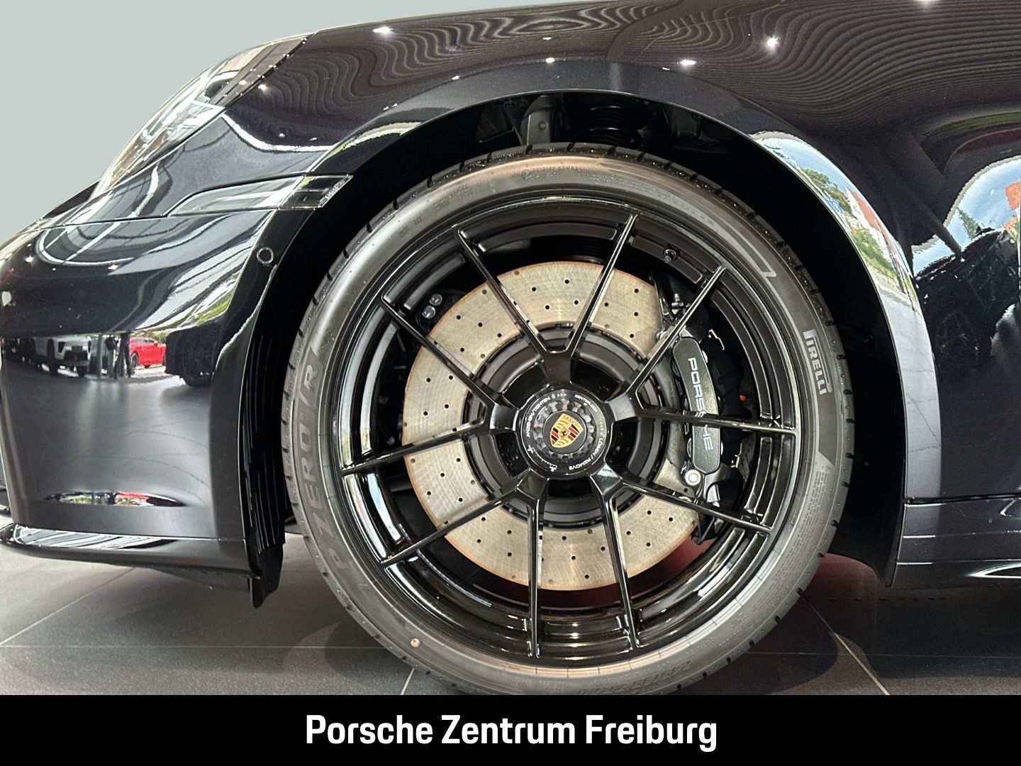 Porsche 992 911 Targa 4 GTS Burmester Sportabgasanlage