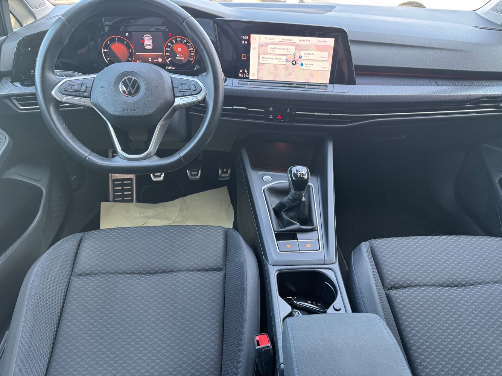 Volkswagen Golf VIII Lim. United - Samsaru's Car Outlet