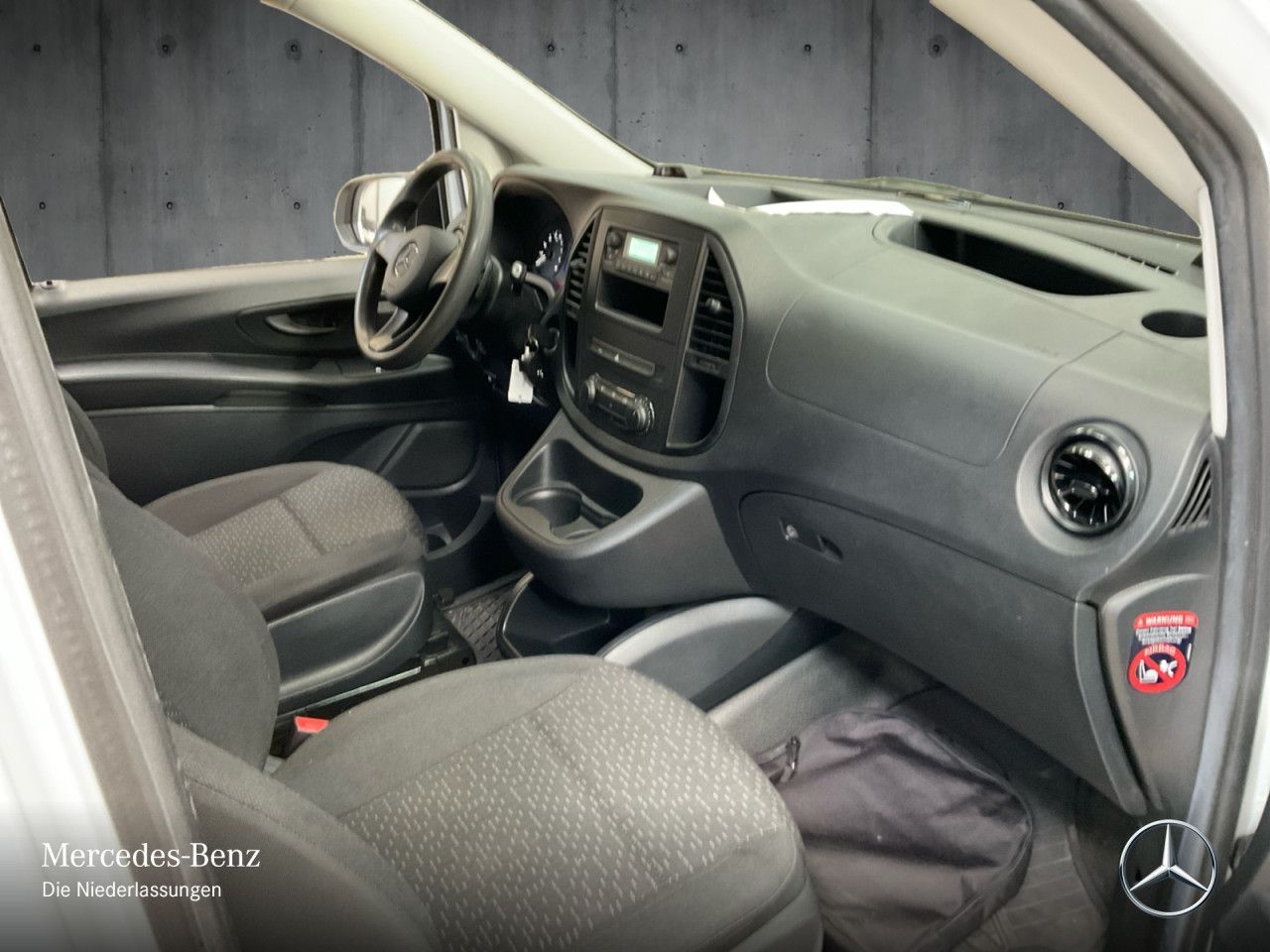 Mercedes-Benz Vito eVito 111 KA Lang - Samsaru's Car Outlet