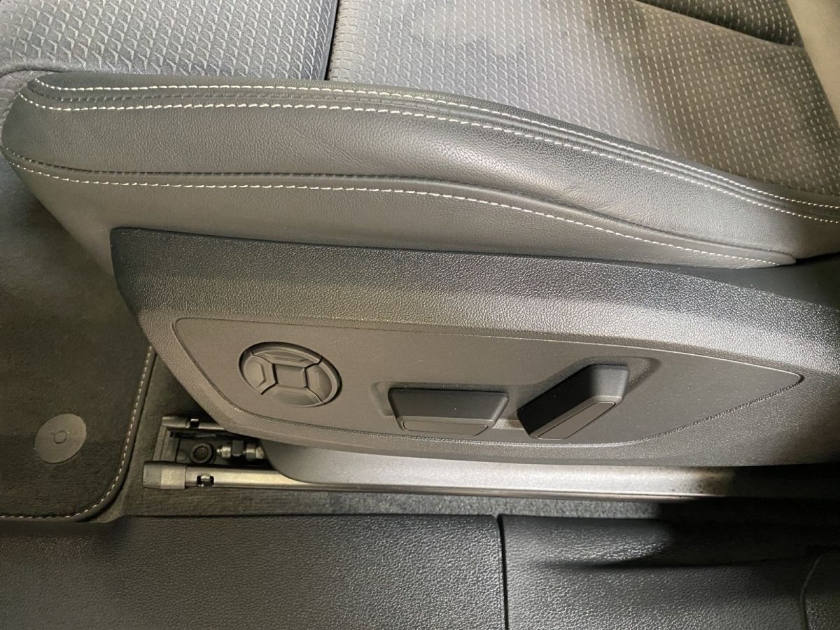 Audi Q3 40 2.0 TFSI quattro S-Line - Samsaru's Car Outlet