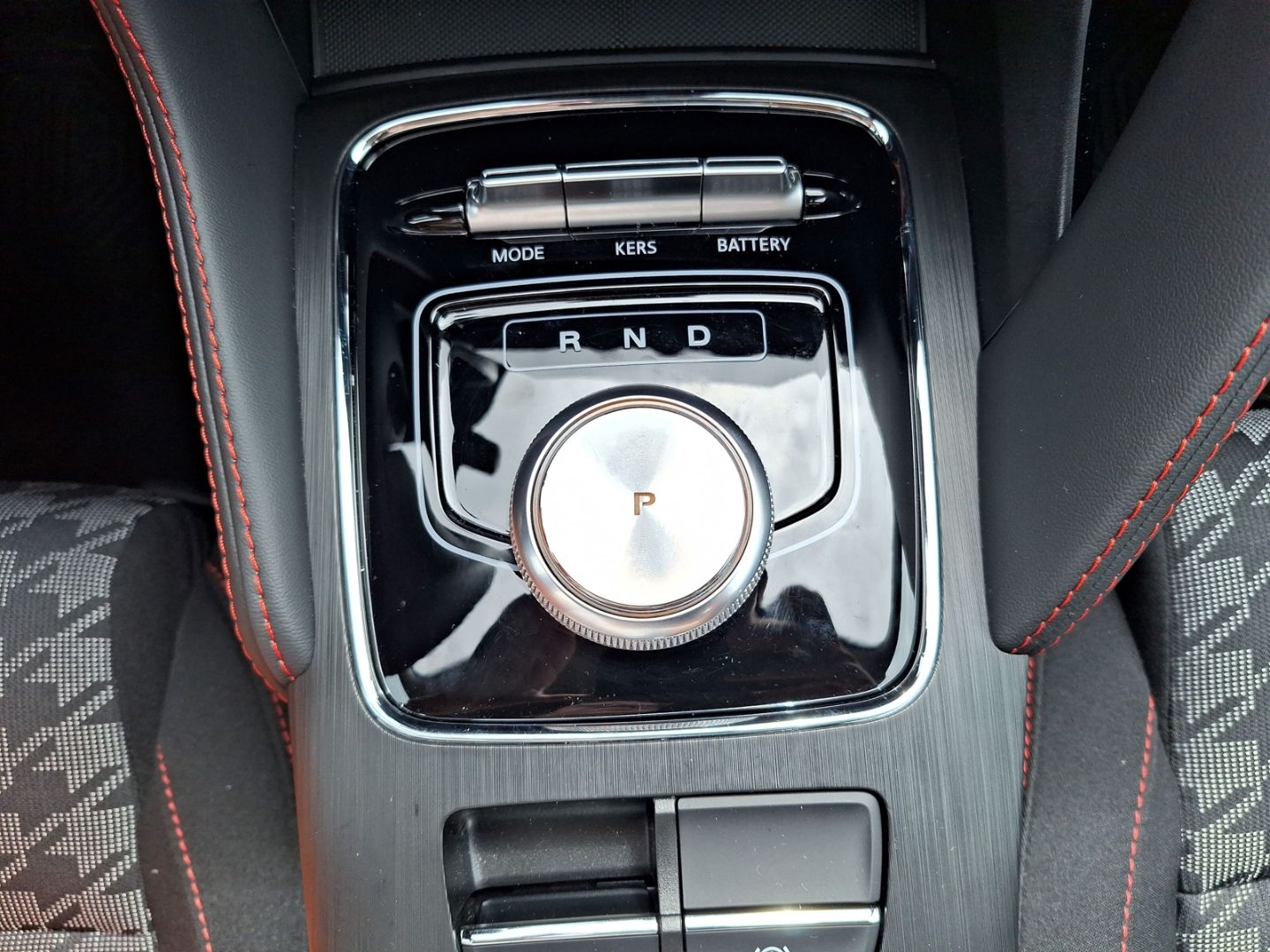 MG ZS EV Elektromotor 130 kW Standard Comfort
