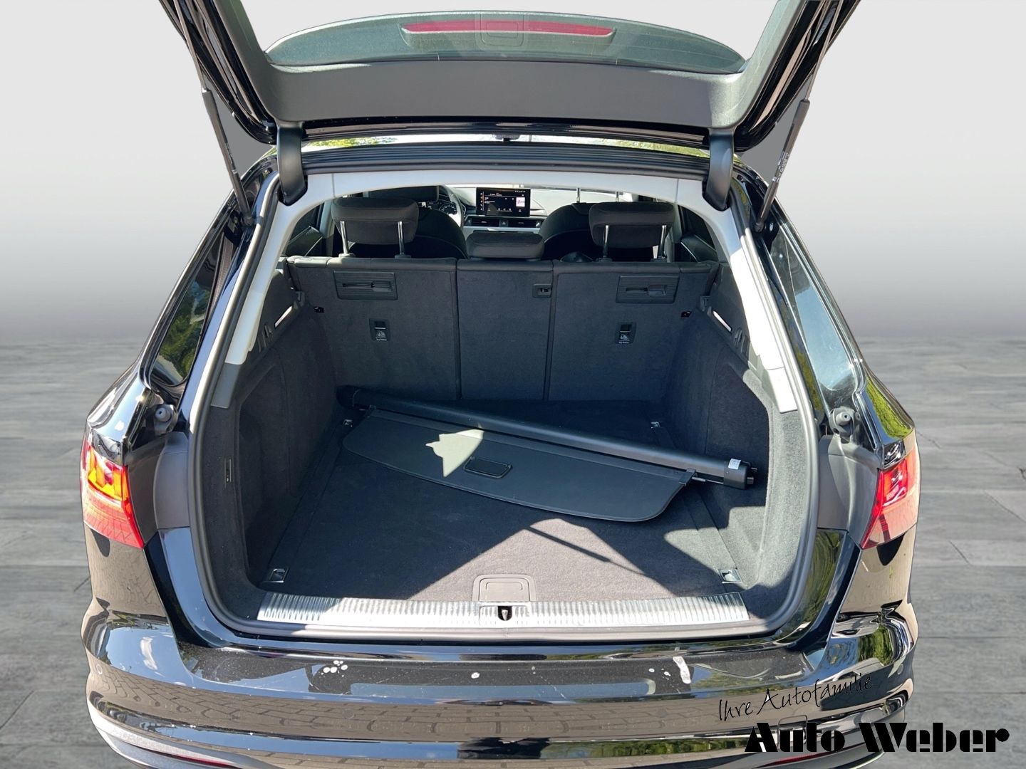 Audi A4 Avant 35 TDI S-tronic - Samsaru's Car Outlet