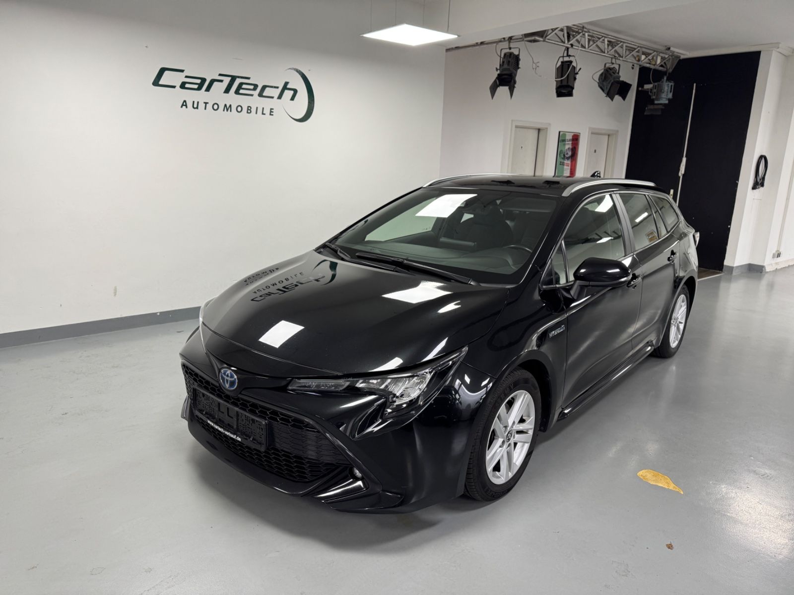 Toyota Corolla Hybr. TÜV Neu/Toyota Garantie/Unfallfrei