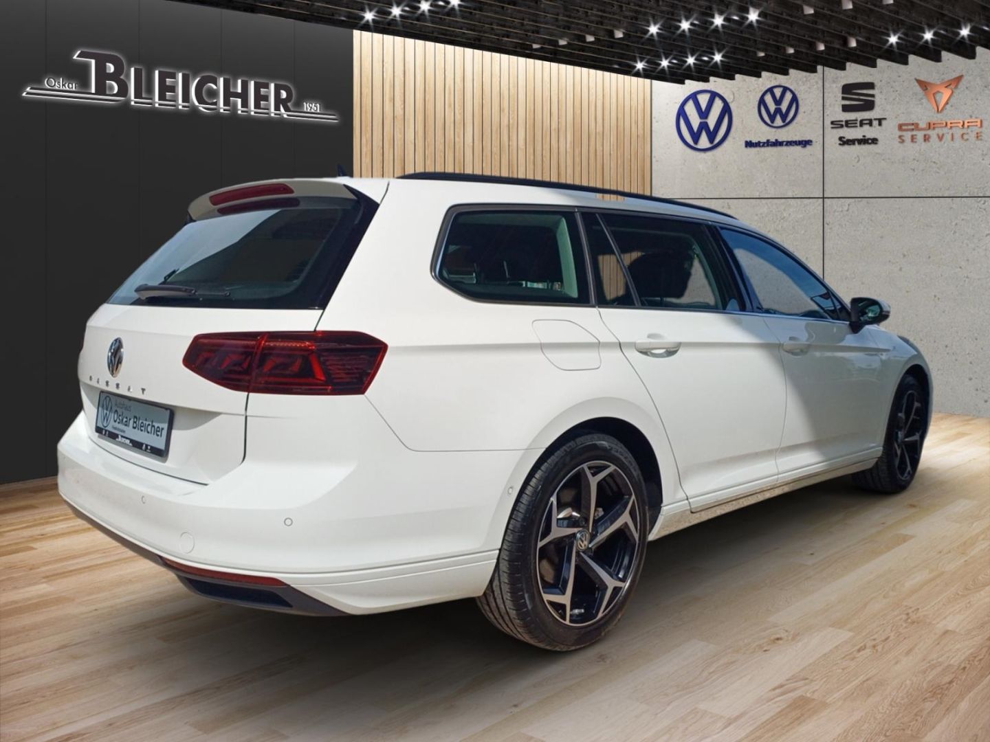 Volkswagen Passat 2.0 TSI Business - Samsaru's Car Outlet