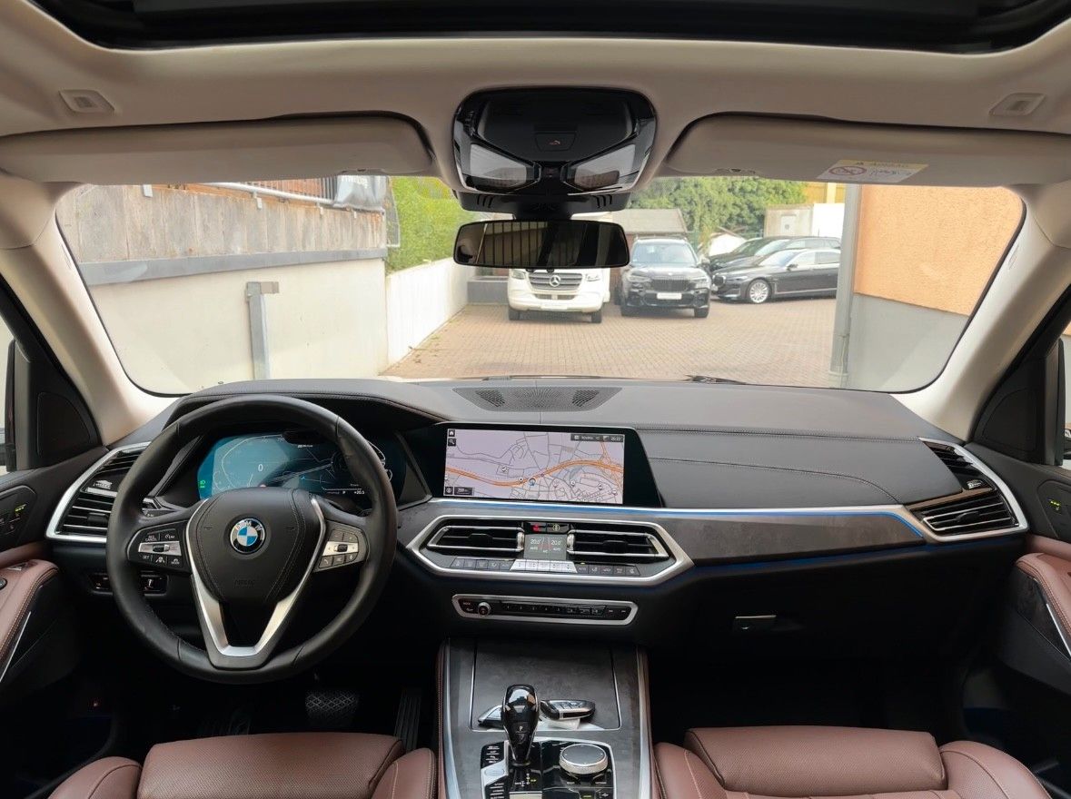 BMW X5 xDr45e PANO*Laser*Sitzkl*Massage*AHK*DA-Prof