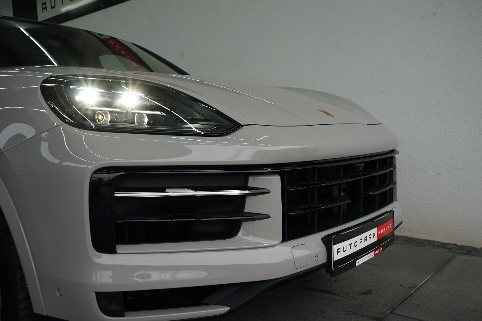 Porsche Cayenne Coupe E-Hybrid/Kreide/HUD/P-DISPLAY/AHK