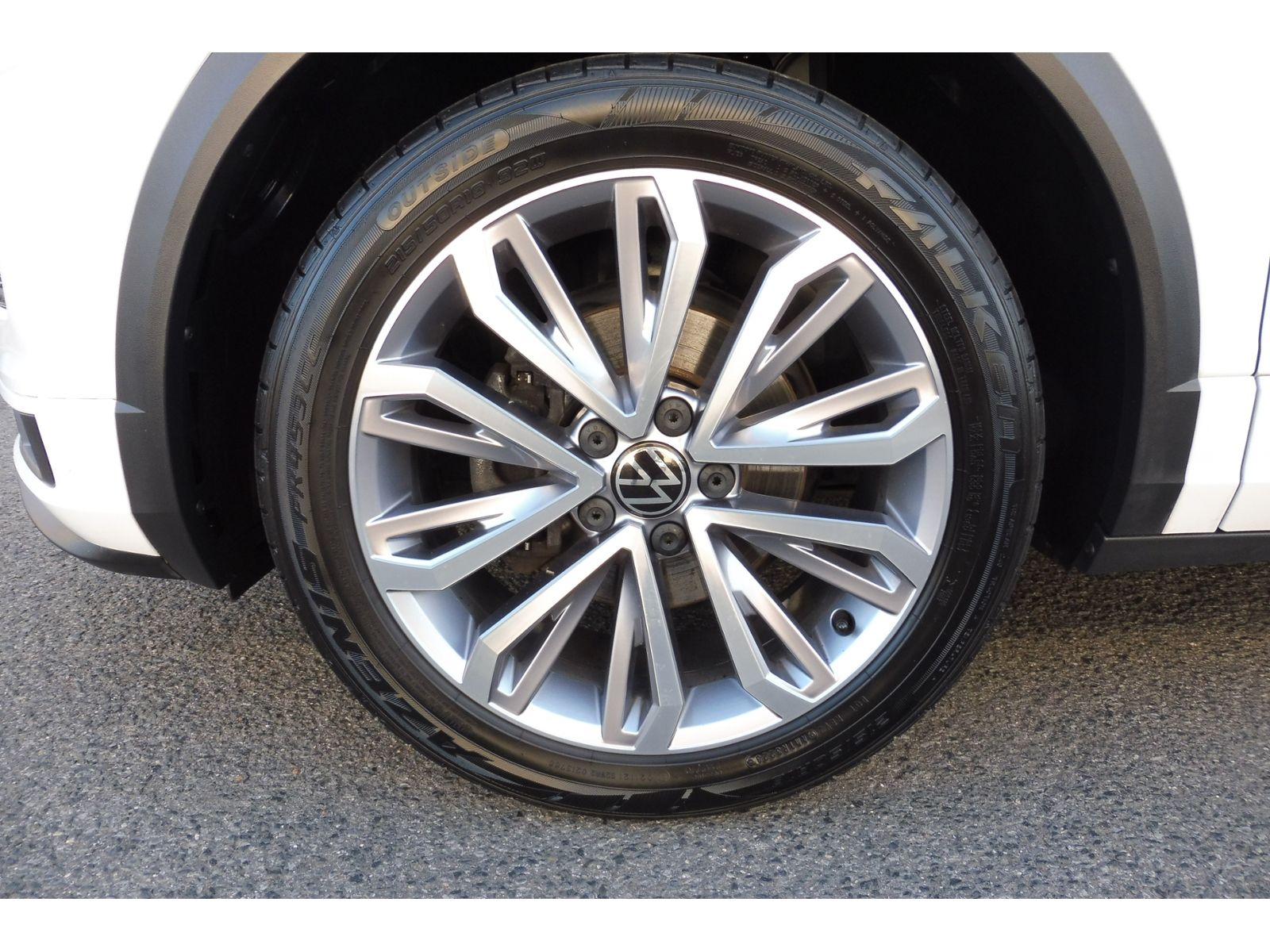 Volkswagen T-ROC Sport 1.5 TSI - Samsaru's Car Outlet