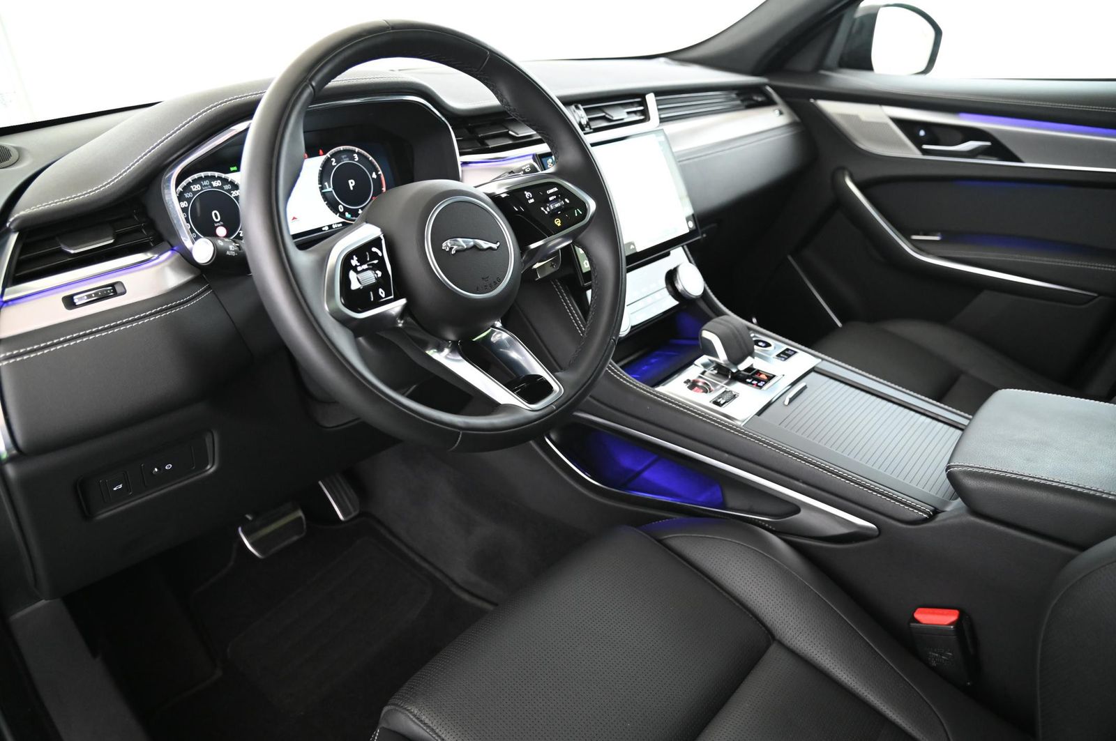 Jaguar F-Pace D200 AWD R-Dynamic SE NAVI/PANO/ACC/20