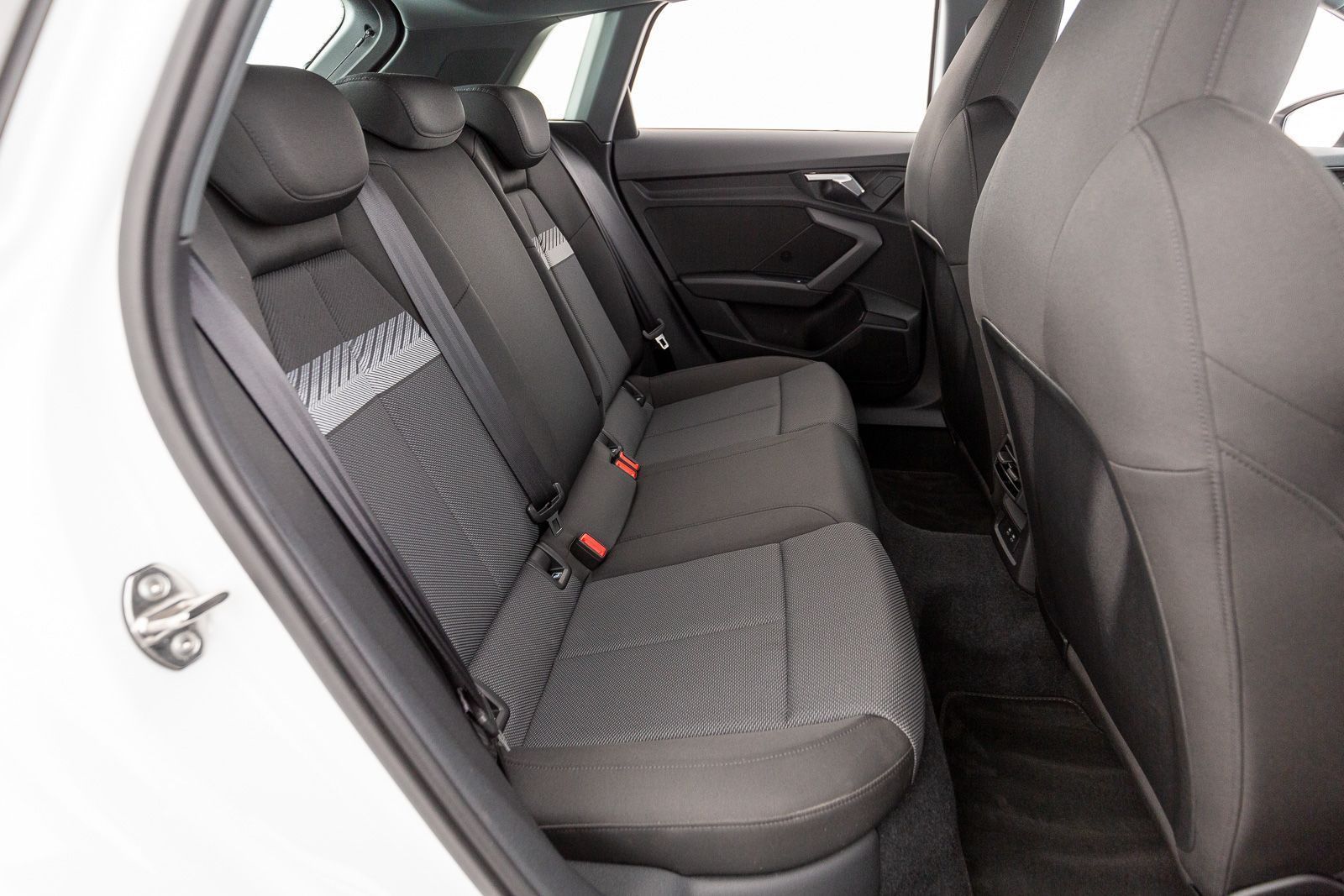 Audi A3 Sportback advanced 40 TFSI e S tr. LED RFK