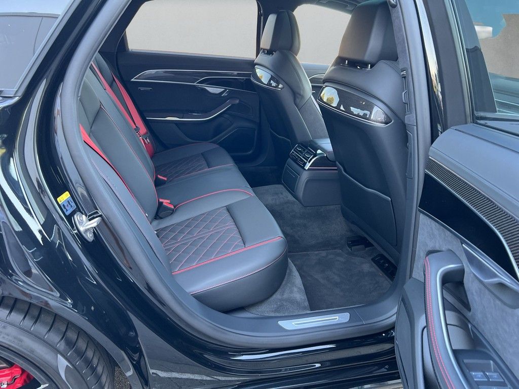 Audi A8 60 TFSI e quattro - Samsaru's Car Outlet