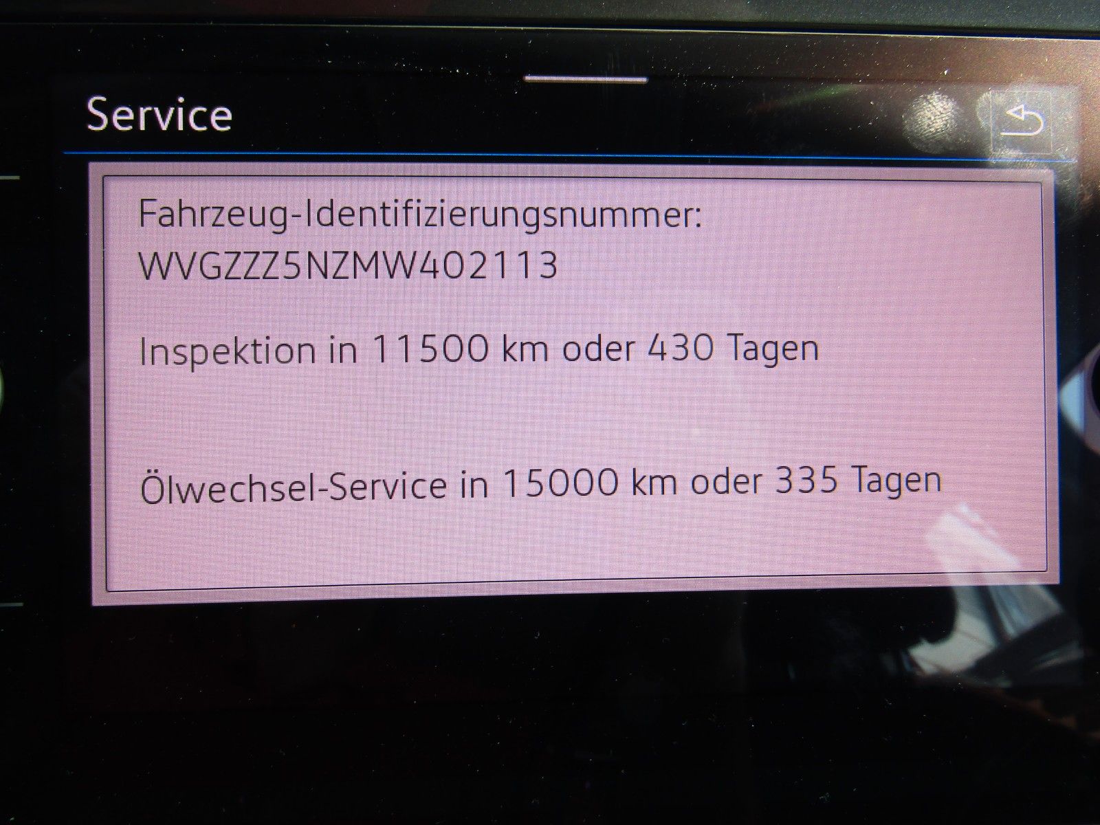 Volkswagen Tiguan 1.4 TSI Life eHybrid Plug-in - Samsaru's Car Outlet