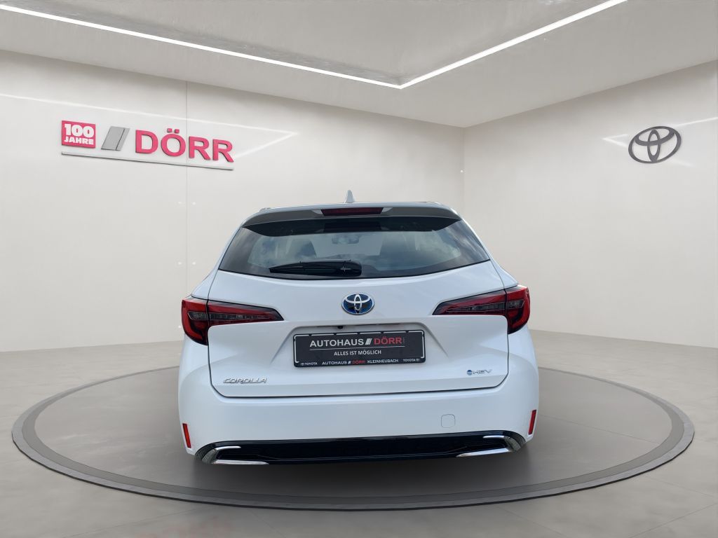 Toyota Corolla 2.0 Hybrid Touring Sports Business Editi