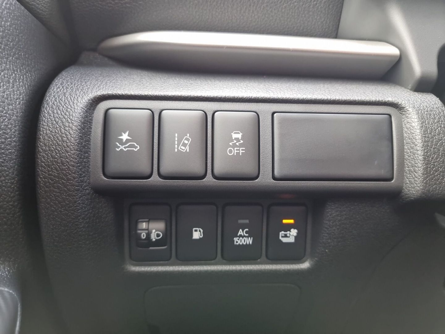 Mitsubishi Eclipse Cross Plug-In Hybrid Select App Sitzh.