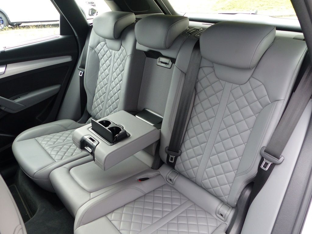 Audi Q5 50 TDI quattro Tiptronic Advanced - Samsaru's Car Outlet