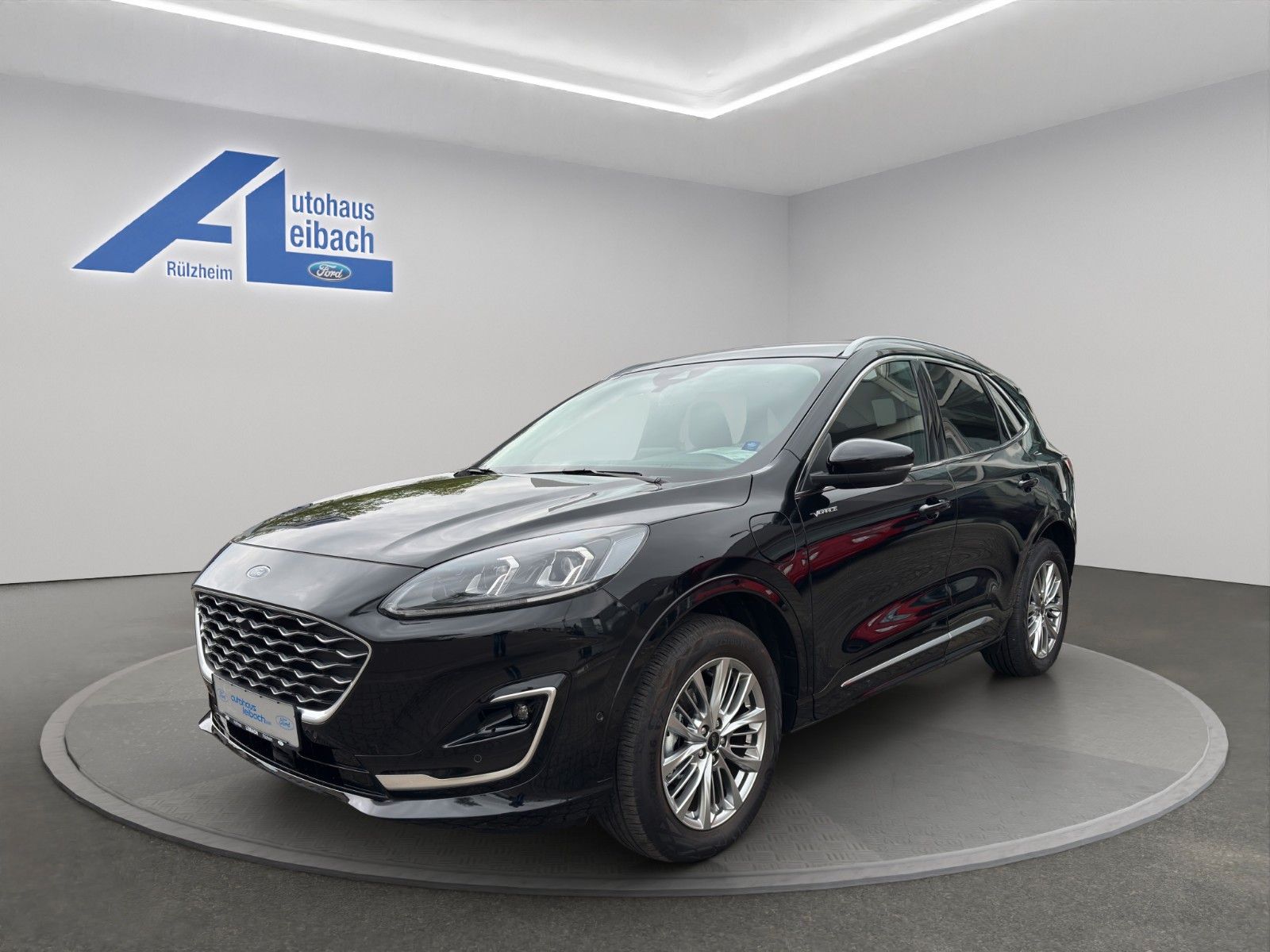 Ford Kuga Plug-In Hybrid Vignale - Samsaru's Car Outlet
