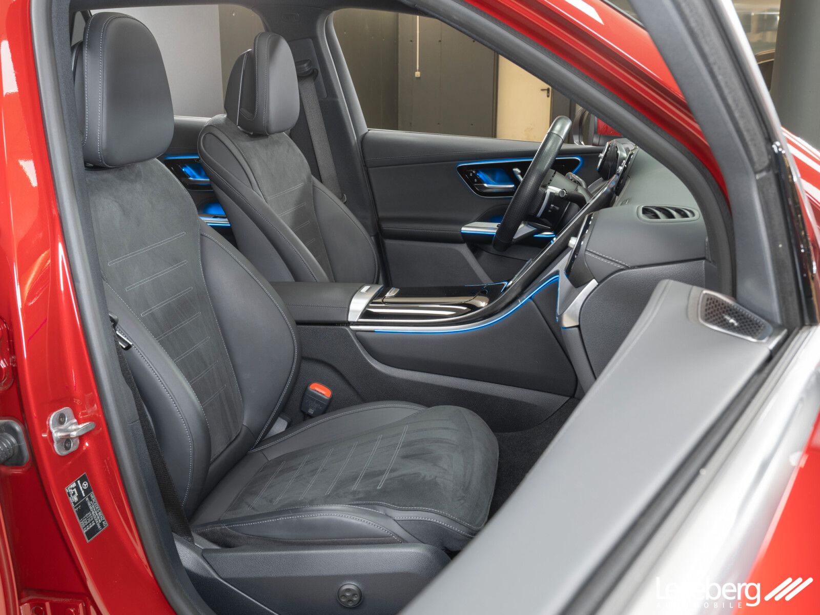 Mercedes-Benz GLC 300 d 4M AMG LED//Pano/AHK/Distro/Kamera/DAB