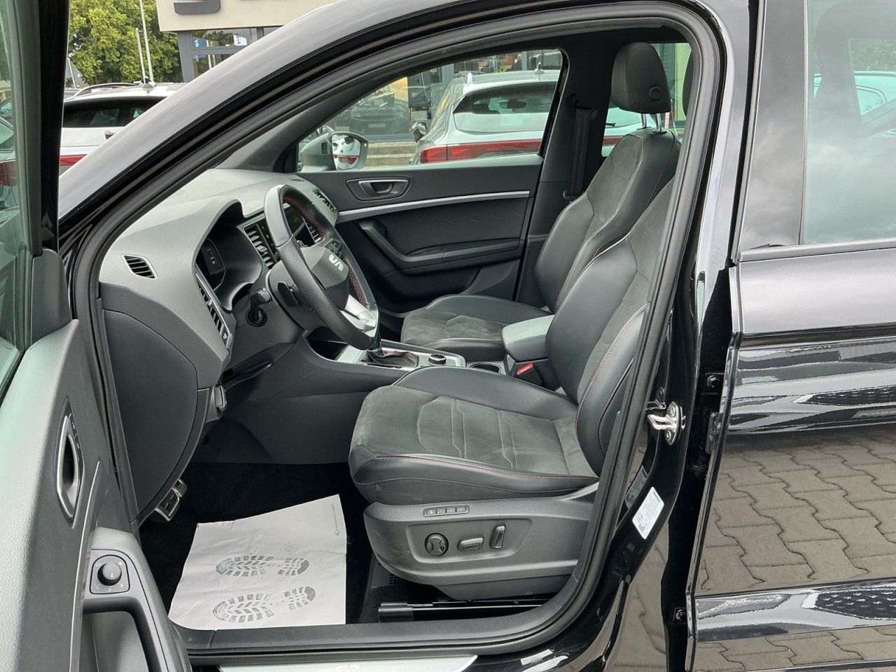 Seat Ateca FR DSG 1.5 TSI+AHK+Pano+XL+E-Sitz Klima