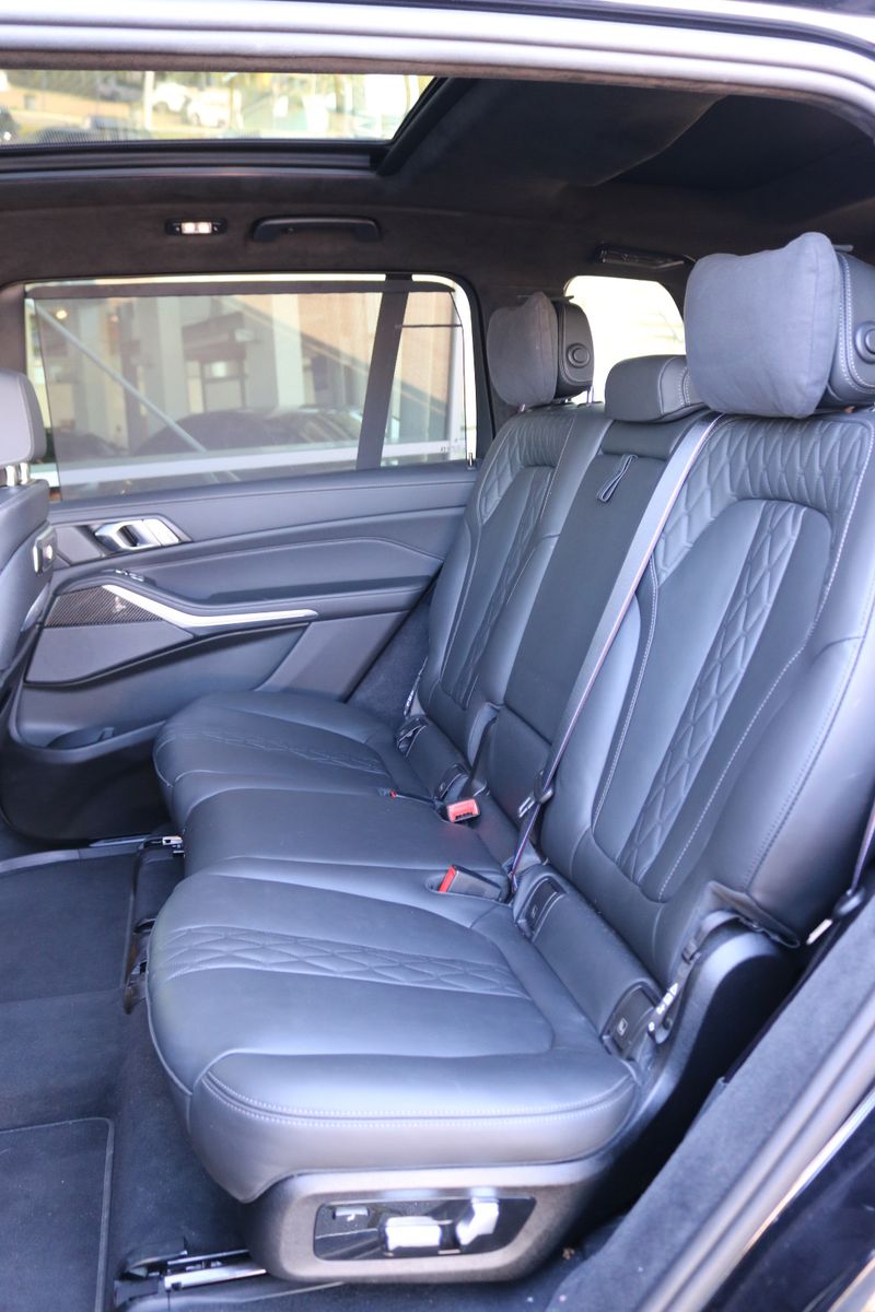 BMW X7 xDrive 40d M Sport /Luft/AHK/Pano/Harman/22"/