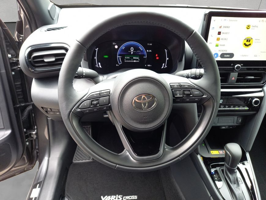 Toyota Yaris Cross Teamplayer Safety-Paket Winter-Paket