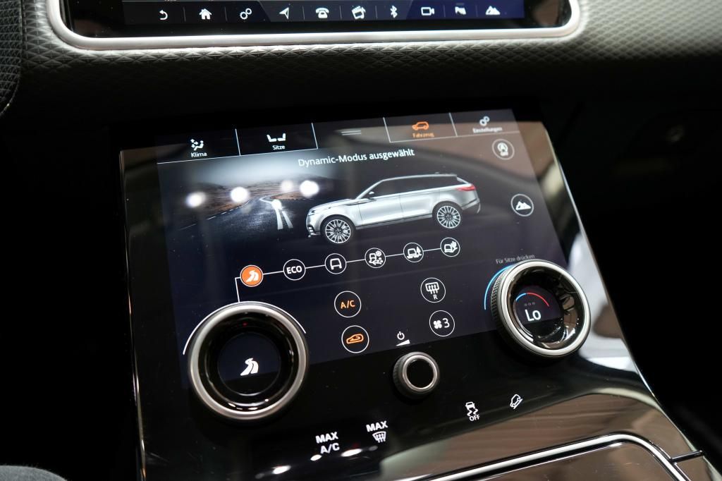 Range Rover Velar 2.0 4WD - Samsaru's Car Outlet