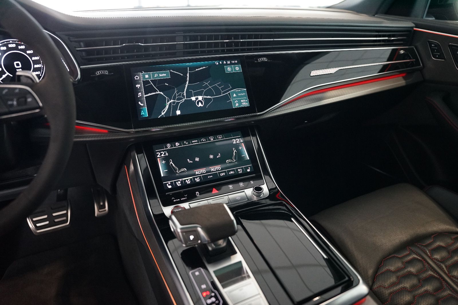 Audi RSQ8 | HuD | Keramik | Pano | 305 km/h | 23"