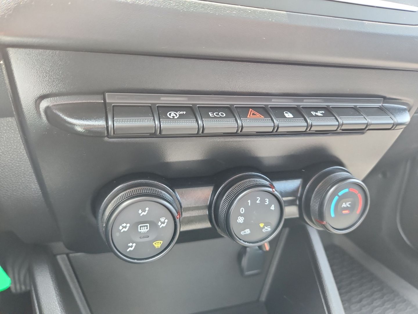 Dacia Duster II Access 1.0 TCe 90 WR - Samsaru's Car Outlet