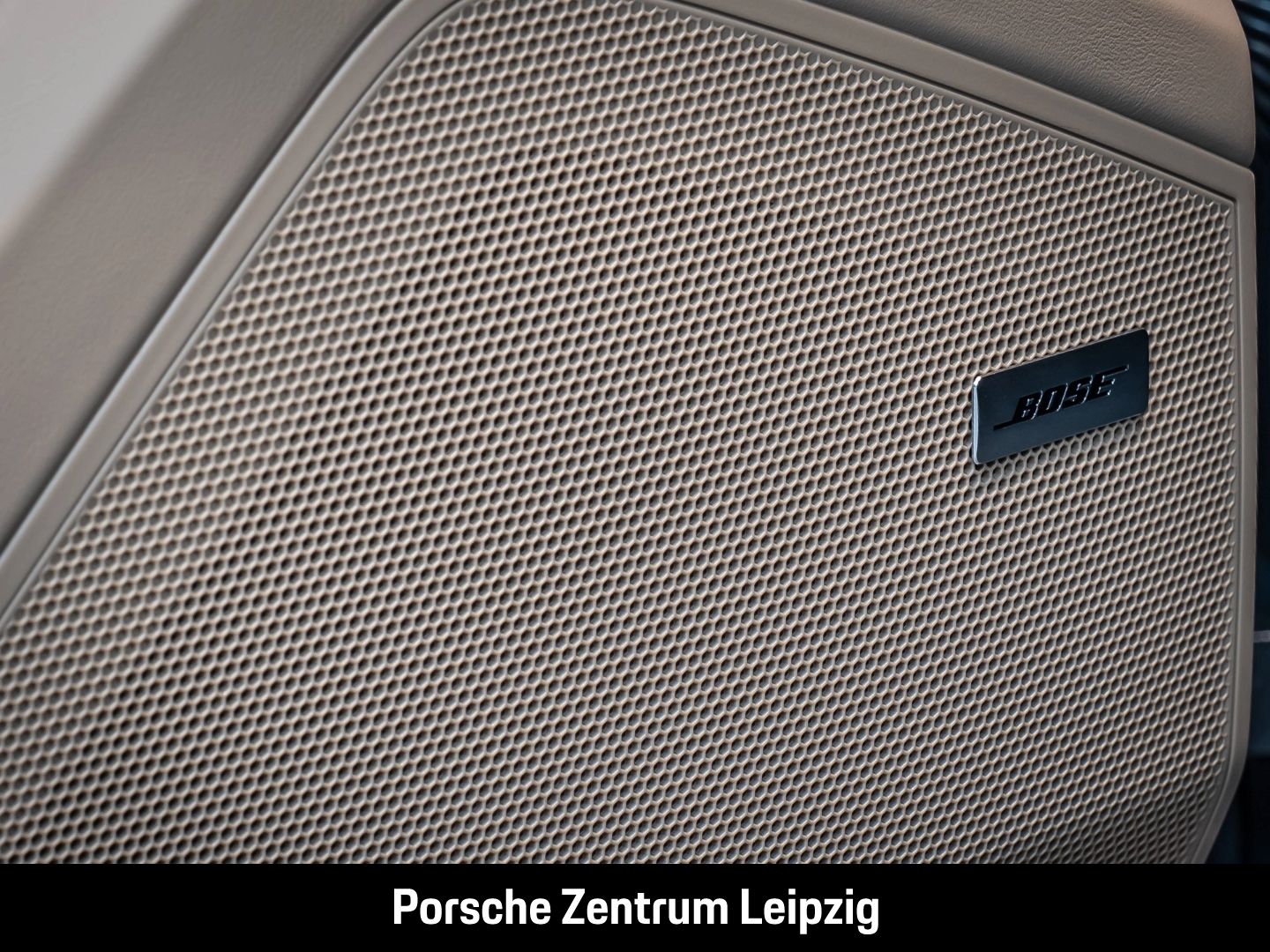 Porsche Cayenne SportDesign 22Zoll Massage AHK HD-Matrix