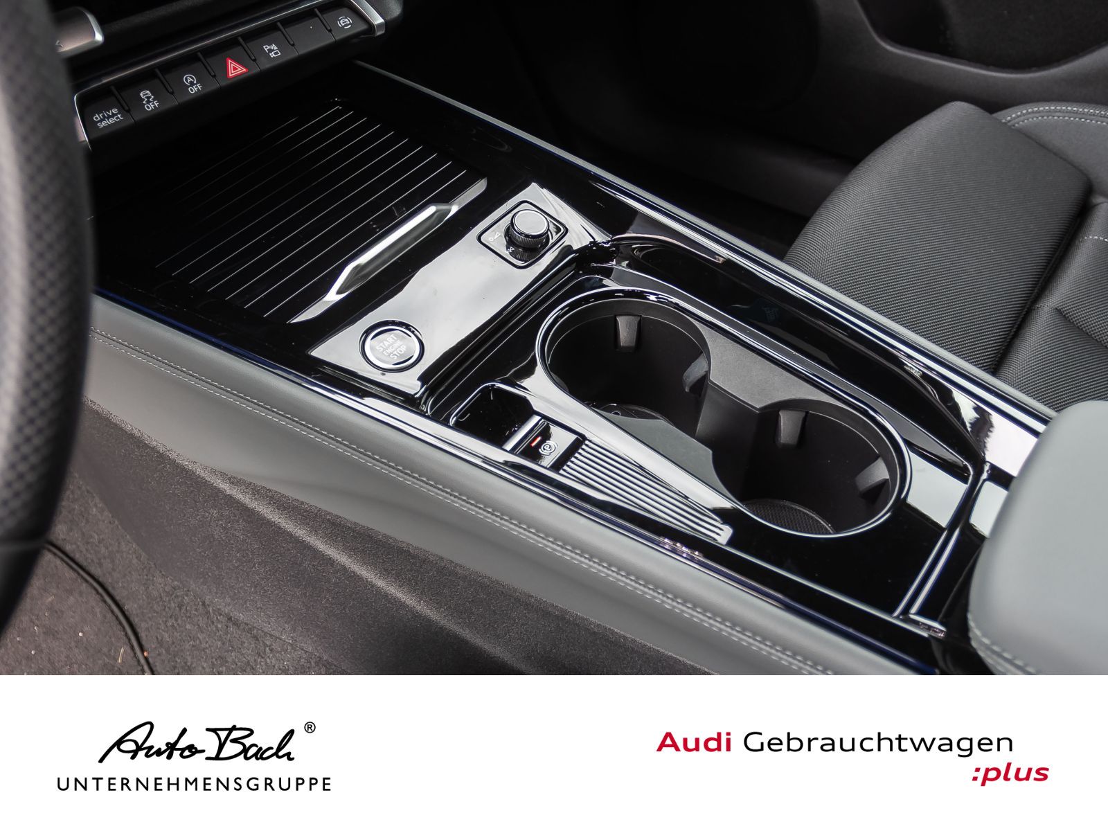 Audi Q3 S line TFSI Stronic Navi LED CarPlay ACC AHK