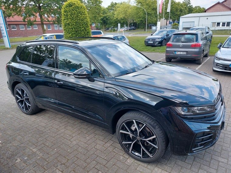 Volkswagen Touareg 3.0 TDI 4M R-Line AHK*Standhzg*Pano*360°