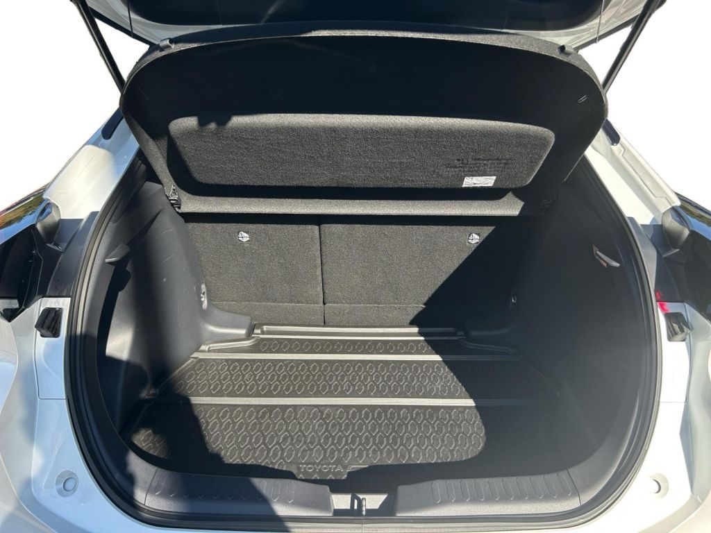 Toyota C-HR 2.0 Hybrid Lounge Premiere