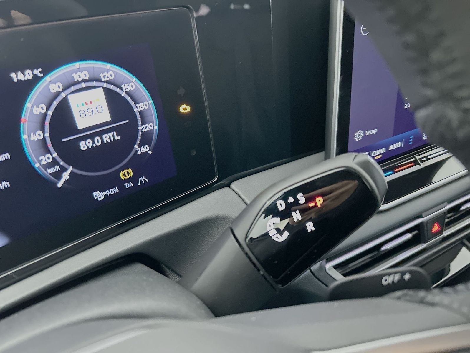 Volkswagen Tiguan R-Line eHybrid Black CarPlay Matrix Leder