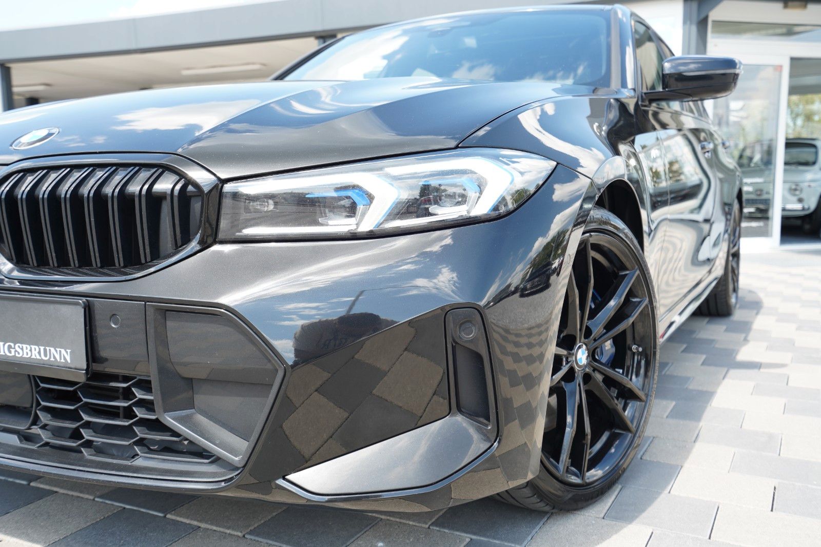 BMW 320d*xDrive*M Sport*H&K*Schiebedach*STHZ*360°*