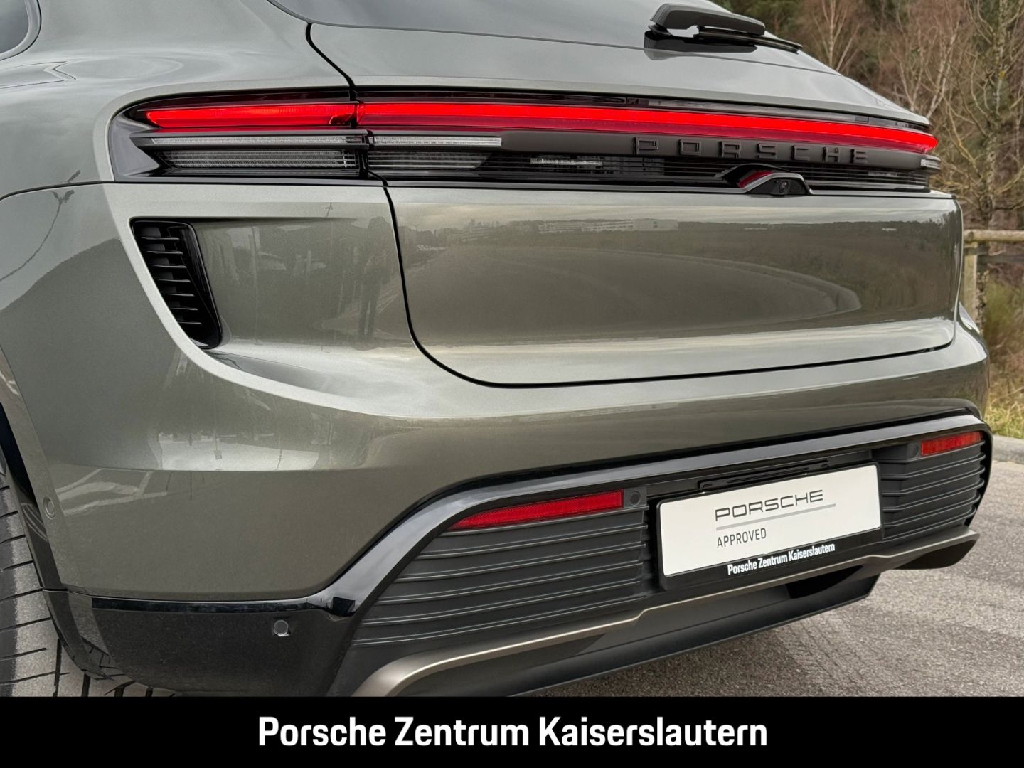 Porsche Macan Turbo 22-Zoll Rückfahrkamera LED-Matrix