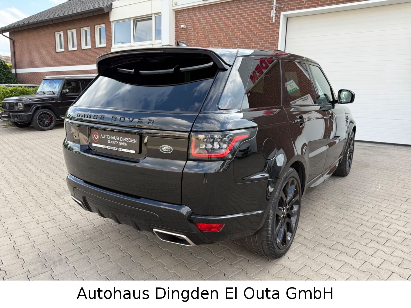 Range Rover Sport HSE 3.0 SDV6 Dynamic - Samsaru's Car Outlet