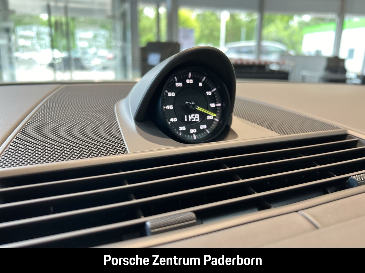 Porsche Panamera 4 E-Hybrid Sport Turismo Platinum Editi