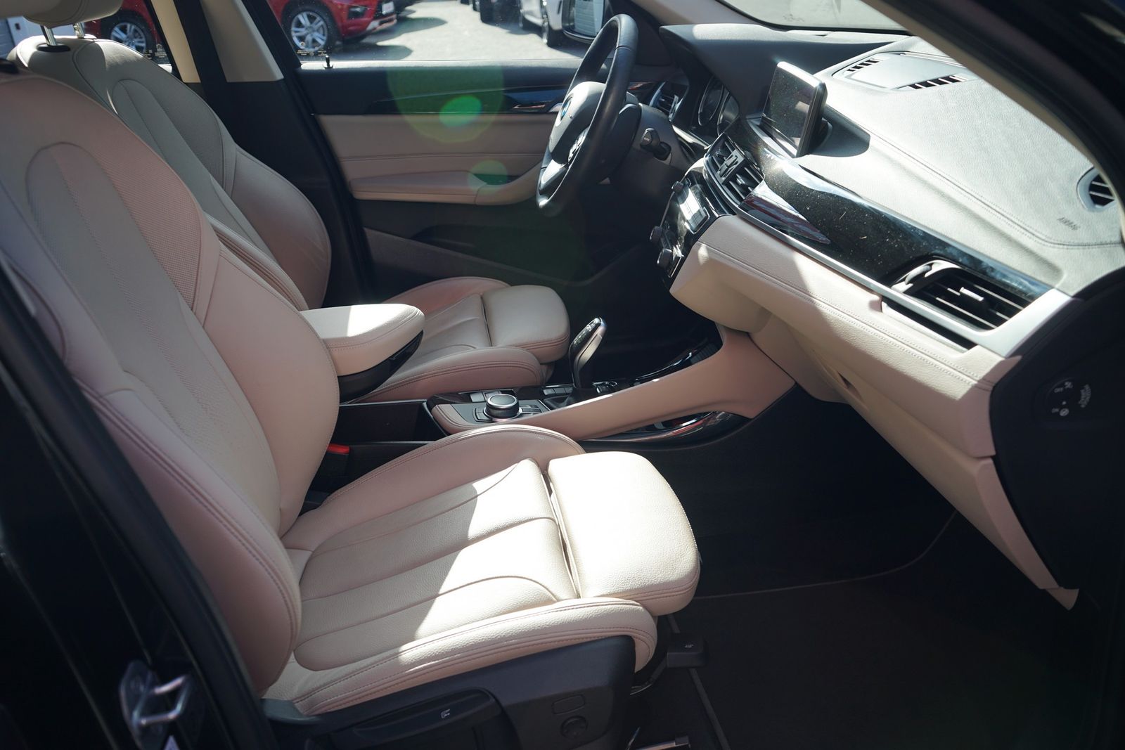 BMW X1 18d xDrive Sport Line - Samsaru's Car Outlet