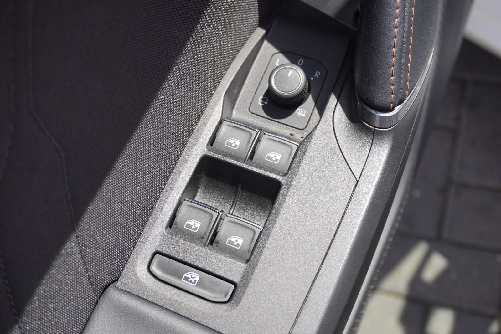 Cupra Leon ST 1.4 e-Hybrid - Samsaru's Car Outlet