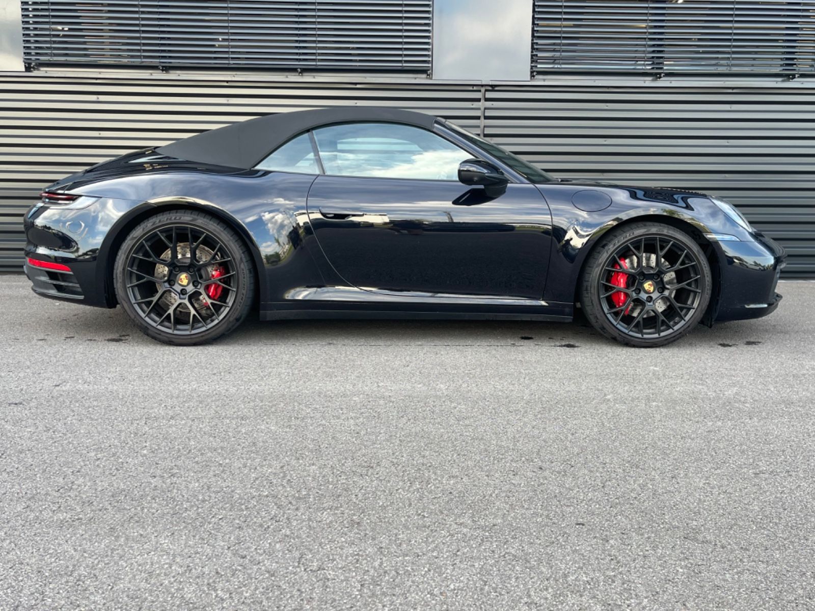 Porsche 911-992  Carrera 4 S CABRIO-ABGAS-CHRONO-NP: 187