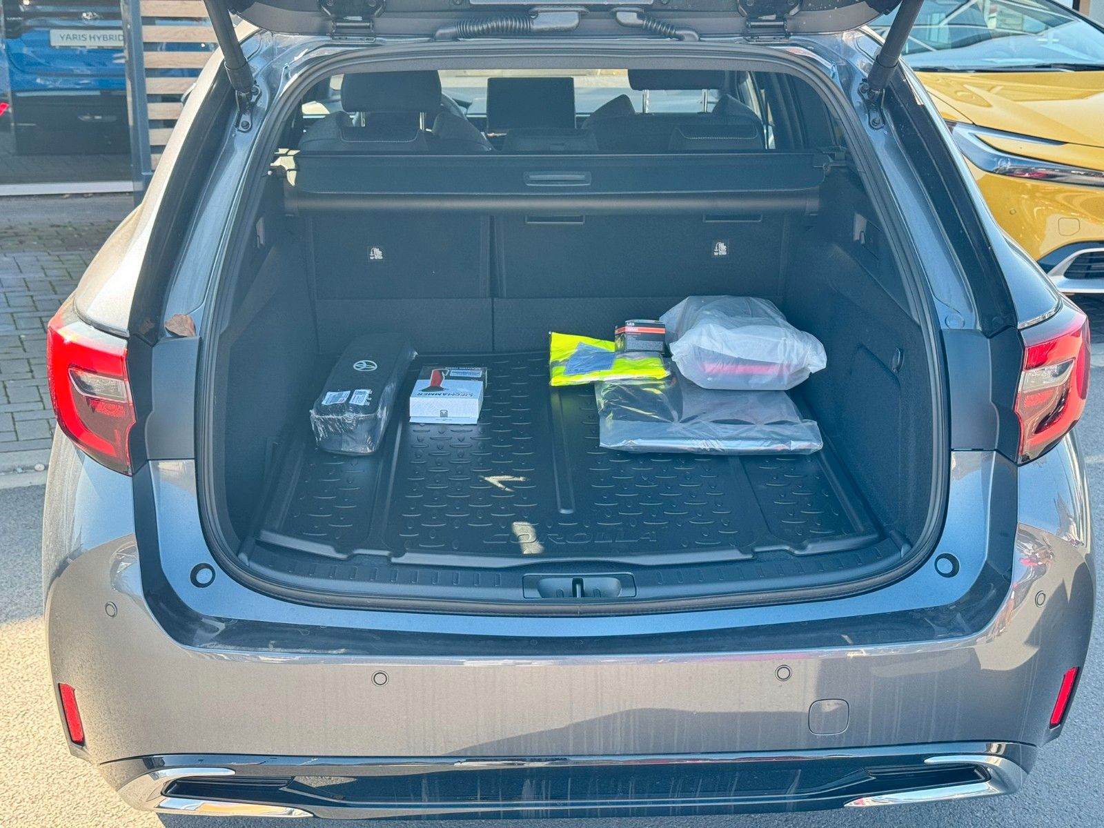 Toyota Corolla 2.0l Teamplayer | el. Heckklappe | LED