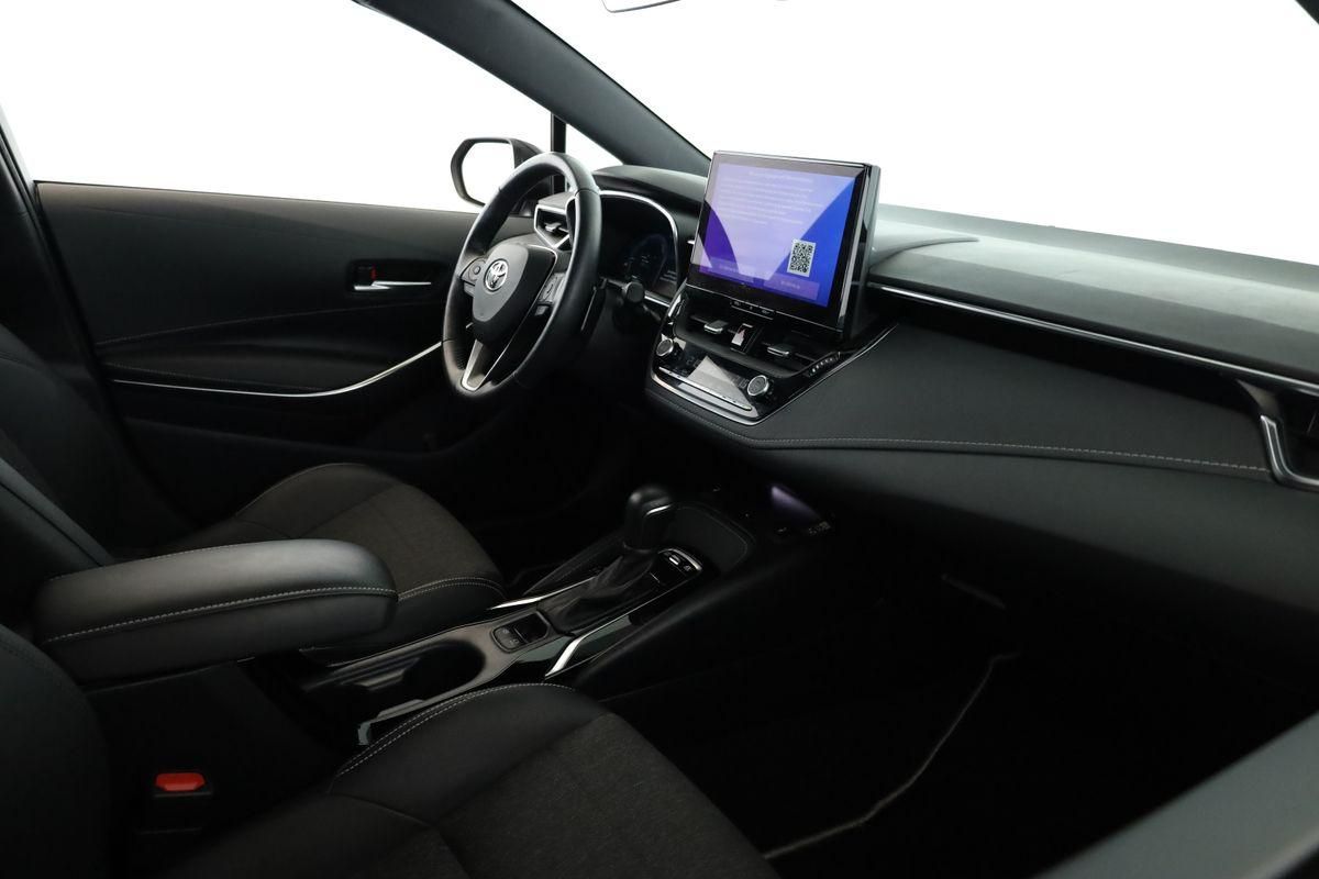 Toyota Corolla Touring Sports 2.0 CVT Team D Navi Kam