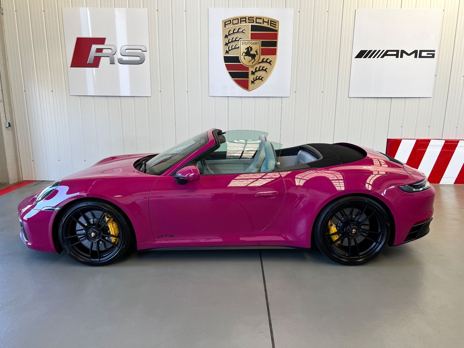 Porsche 992.1  4 GTS CABRIO PTS  LIFT HAL PCCB ExcManu