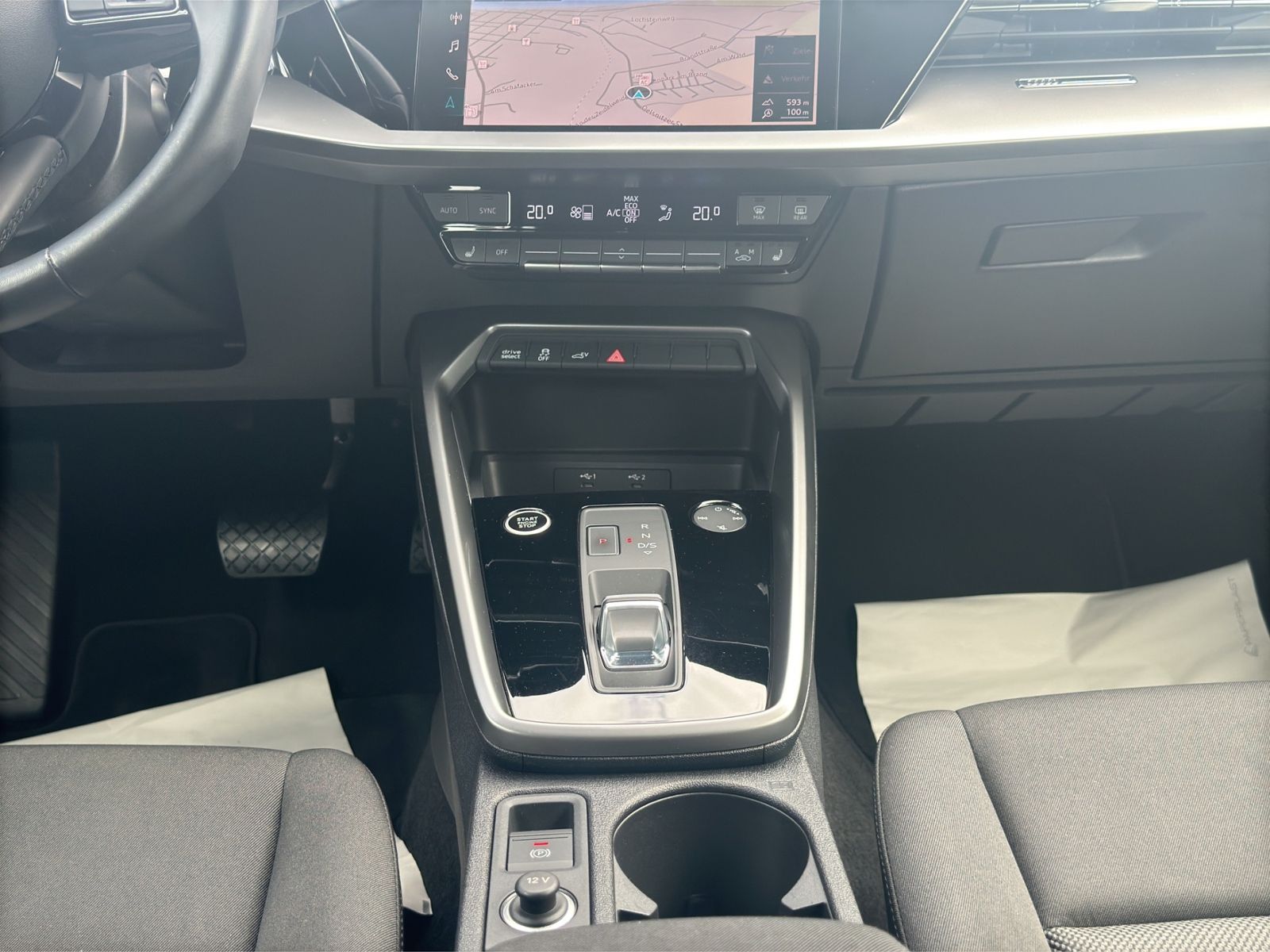 Audi A3 Sportback 40*1.4TFSI*e-tron*basis*NAVI*AHK*EP