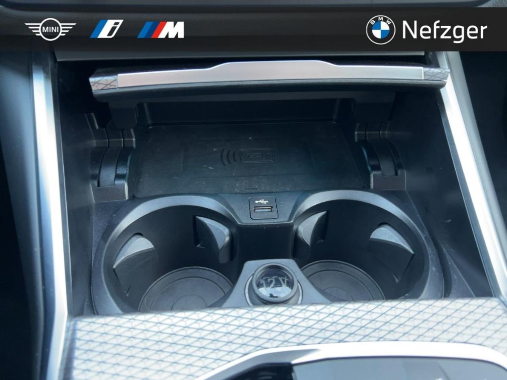 BMW 330 d xDrive Touring M Sport HUD HiFi ACC 360° P