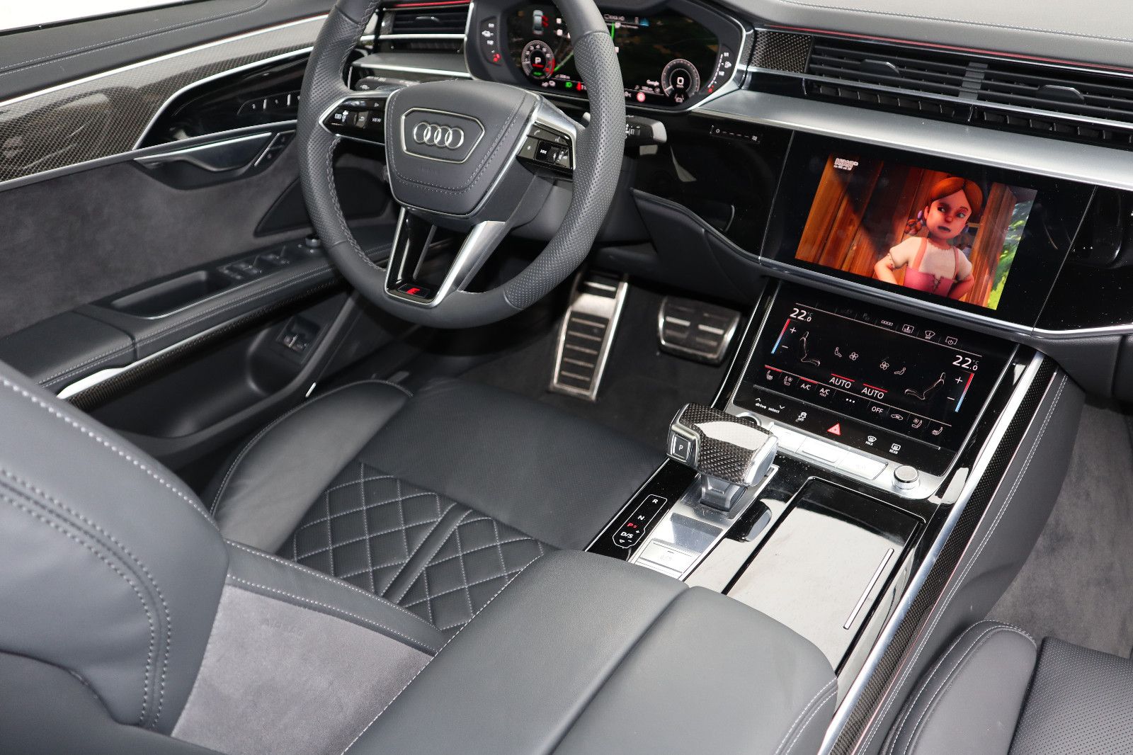 Audi A8L 60 TFSIe lang S-Line - Samsaru's Car Outlet