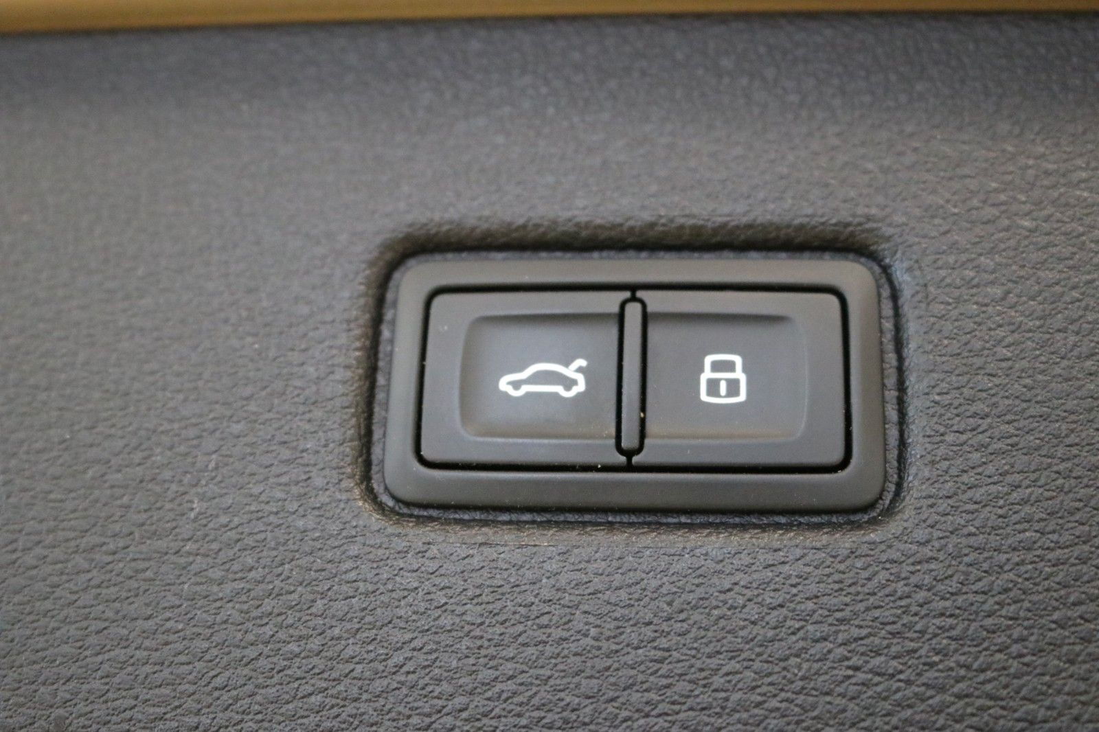 Audi Q7 S-Line competition plus Luft HUD Laser 7-Sitz