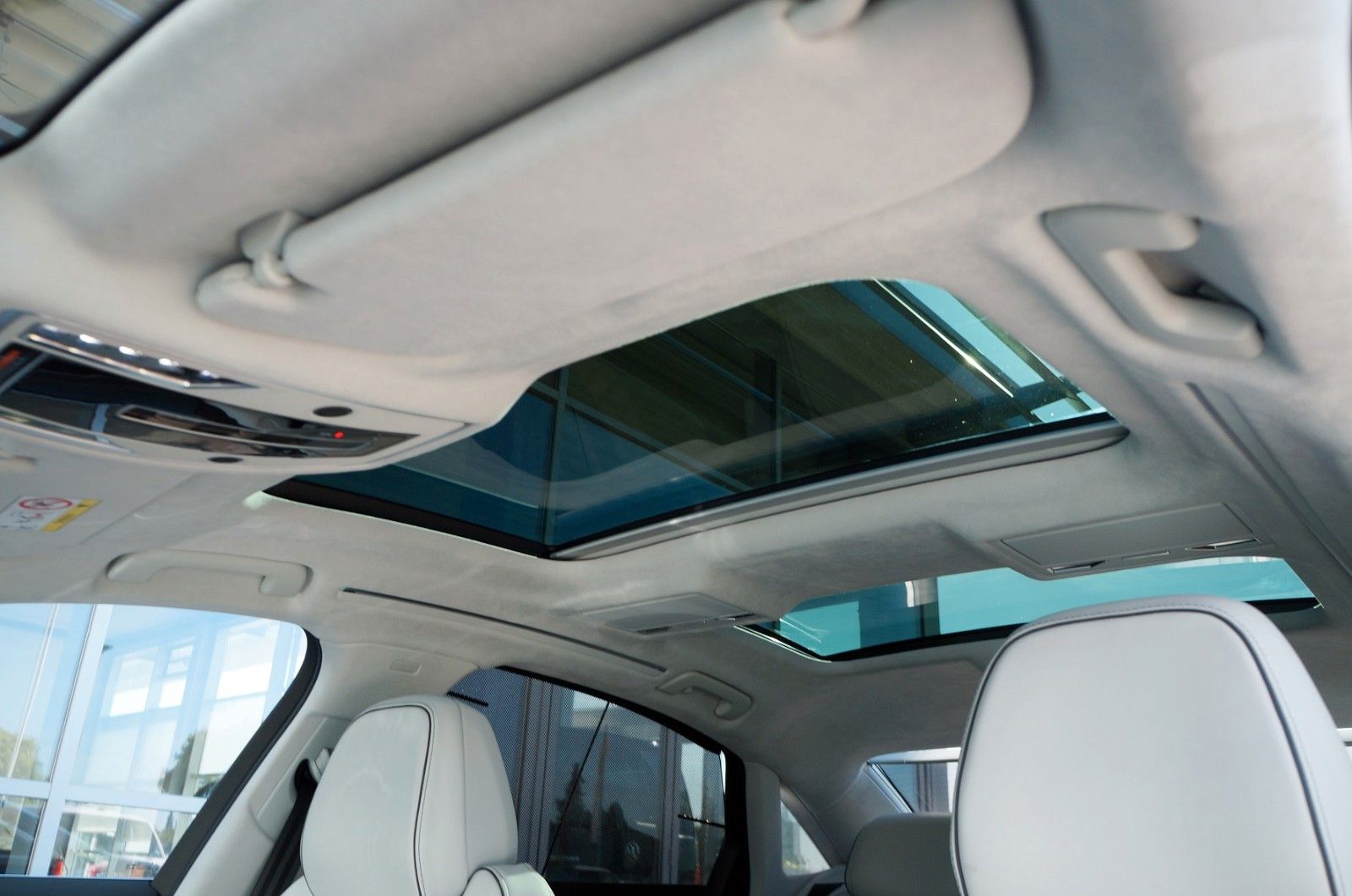 Audi A8L S line 60 TFSIe 4-Sitzer - Samsaru's Car Outlet