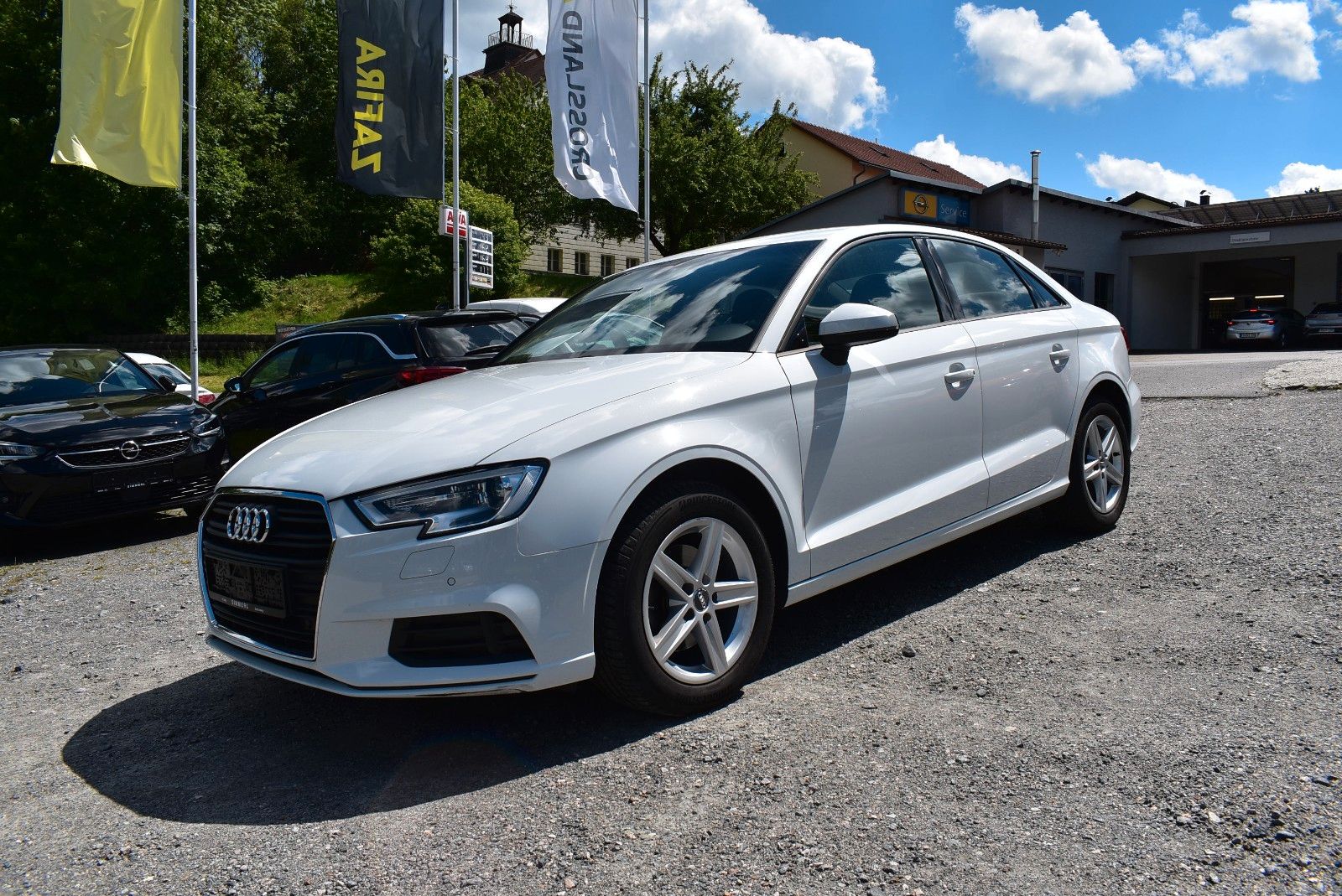 Audi A3 Limousine 35 TFSI - Samsaru's Car Outlet